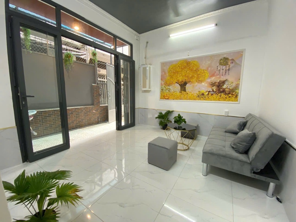 53m2 HOÀNG VĂN THỤ, 3 TẦNG, 4PN, 5 TỶ ngay vòng xoay Lăng Cha Cả - Ảnh 2